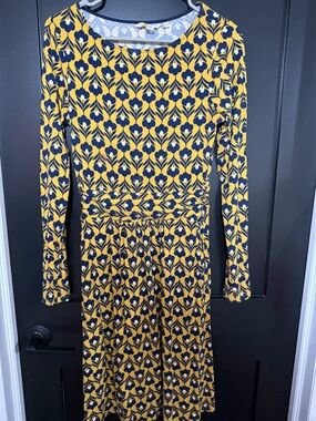 Women’s blue and yellow Boden jersey dress with pockets